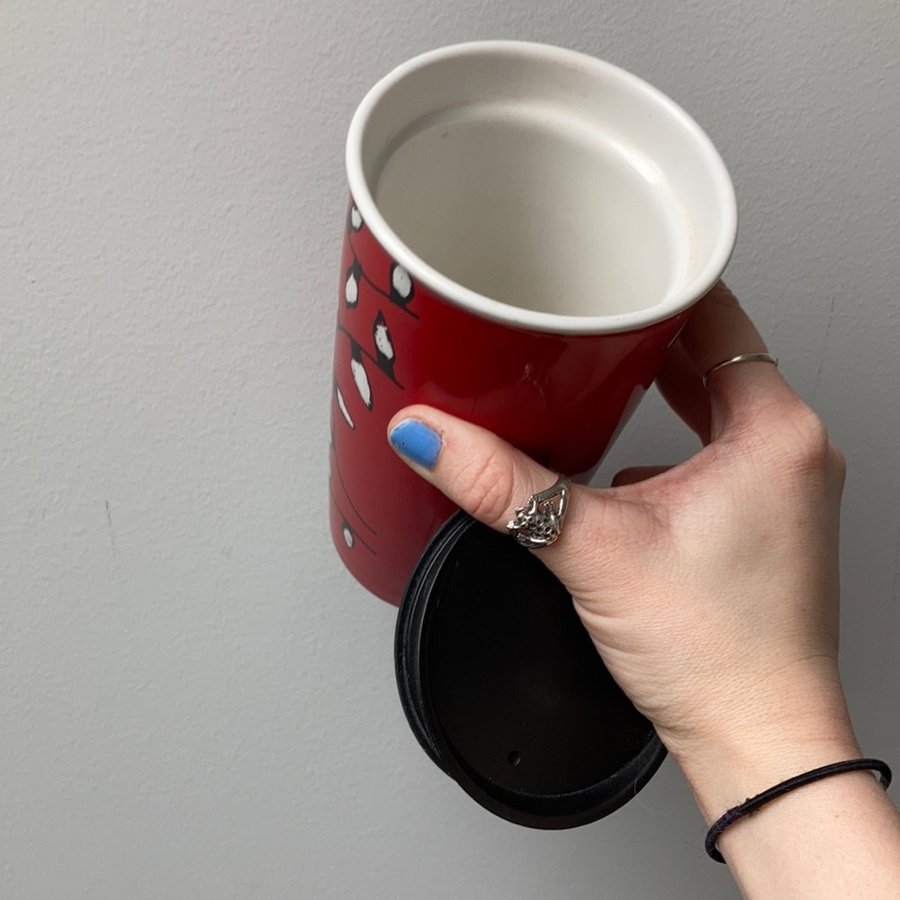 Starbucks holiday mug - Picture 5 of 5